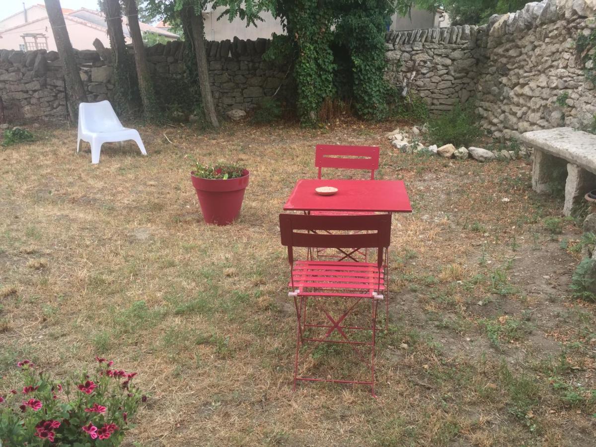 Le Petit Jeu Grignan Exterior foto